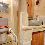 Centrally Located Near Town! Appartement *
