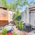 Centrally Located Santa Fe Studio Near Town!